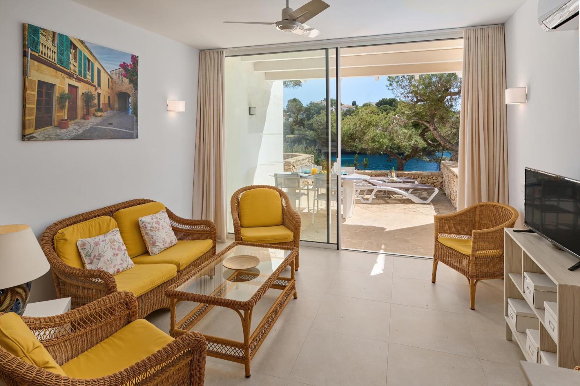 Waterfront Apartment 'Maria'. Pool. Wifi Santanyí Esterno foto